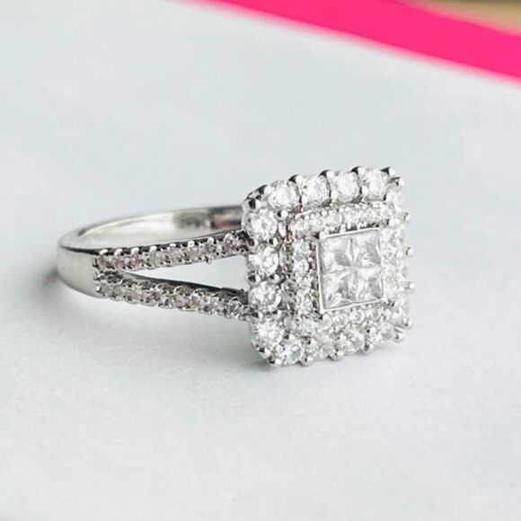925 Silver Ring Prong set Square Cut Size 9 - Picture 2 of 7